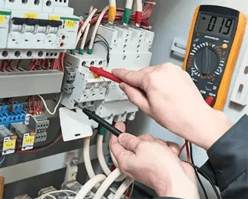 חשמל פיקוד ובקרה